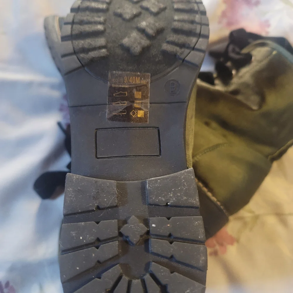DIRTY LAUNDRY Ankle Boots - Picture 7 of 11